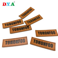 Étiquettes en silicone PVC personnalisées pour vêtements, patchs pour t-shirts, logo en lettres 3D, embossage, transfert thermique, étiquettes en silicone