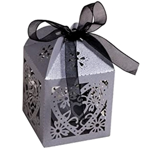 Scatola Portaconfetti a Forma di Cuore Hstyle Tagliata al Laser per Matrimonio, Sacchetto per Caramelle, Scatola Regalo per Cioccolatini, Bomboniere per Addio al Nubilato con Nastri HS1794 - Product Image 4