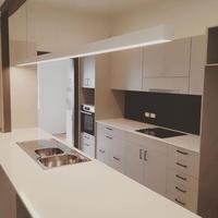 Suspension de lustre de plafond en aluminium de 4 pieds Éclairage de cuisine et de bureau à LED blanc chaud moderne avec certifications CE EMC VDE