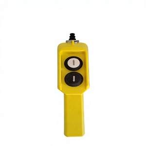 Nuevo control de plástico CMK para grúas EOT, 10A, IP65, control de motor de una o dos velocidades, 2-14 opciones de teclas disponibles - Product Image 1