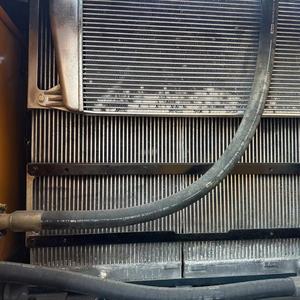 Excavadora de Orugas Grande Hyundai 305 Usada en Buen Estado, Máquina de Construcción de Ingeniería de Segunda Mano en Venta - Product Image 5