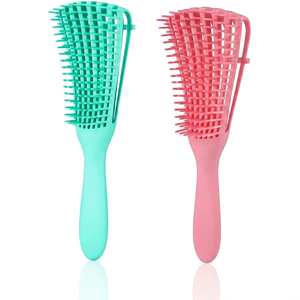 Cepillo para el cabello rizado con logotipo personalizado, cepillo desenredante de plástico con forma de pulpo de ocho filas para mujer - Product Image 1