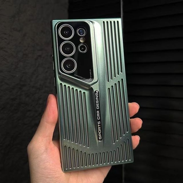 Blade PC Phone Case With Heat Dissipation Mesh Camera Lens Phone Cover for Samusng S24 Ultra