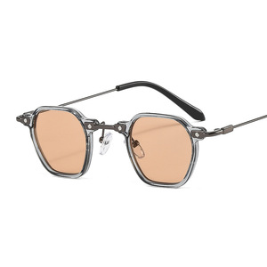 Occhiali da Sole Hip Pop Personalizzati 2024, Nuovi Modelli Quadrati Punk alla Moda con Montature in Metallo e Plastica Gialle, Viola e <span class=keywords><strong>Blu</strong></span> per Uomo e Donna - Product Image 4