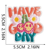 Patch thermocollant brodé motif dessin animé, fleur, sourire, cœur, aux couleurs vives de printemps, symbolisant l'énergie positive et la bonne vibration, pour sacs en tissu