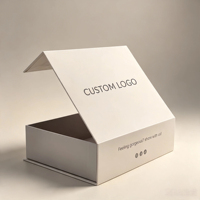 Boîte cadeau magnétique beige personnalisable avec logo personnalisé, fermeture magnétique, boîte en papier pour vêtements, accessoires et cadeaux d'affaires