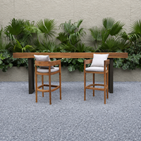 Ensemble de bar extérieur moderne en teck, chaises et table de bistrot, résistant aux intempéries, mobilier d'extérieur imperméable pour terrasse d'hôtel et jardin de villa