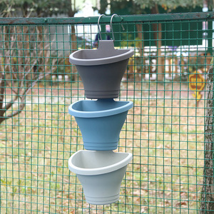 Jardinière murale suspendue en plastique avec crochet métallique pour balcon, clôture, usage intérieur et extérieur - Product Image 4