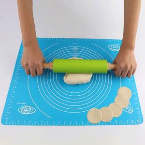 Custom Wholesale Non-Stick Silicone <b>Rolling</b> <b>Pin</b> Wooden Handle Pastry Dough Flour Roller Kitchen Cooking Baking Tool - Product Image 6