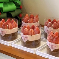 Boîte d'emballage de gâteau aux fraises transparente de 4 pouces pour les boîtes en plastique de gâteau de Mousse de crème de fruit de pâtisserie au four