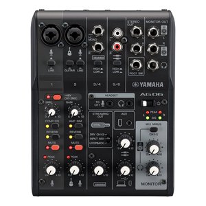 Interface audio Yamaha Ag06 Mixer 6 canaux avec streaming USB et sortie moniteur pour utilisation en studio à domicile - Product Image 1