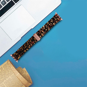 Correa de Resina para <span class=keywords><strong>Apple</strong></span> <span class=keywords><strong>Watch</strong></span> 44mm 40mm 45mm 49mm 38mm 42mm 41mm Pulsera de Moda para IWatch Series <span class=keywords><strong>8</strong></span> 7 6 5 4 3 2 1 Ultra - Product Image 6