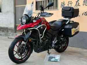 Motocicleta de Turismo de Aventura <span class=keywords><strong>Suzuki</strong></span> <span class=keywords><strong>DL250</strong></span> <span class=keywords><strong>V</strong></span>-<span class=keywords><strong>Strom</strong></span> 250cc con Motor Bicilíndrico en Paralelo Refrigerado por Líquido - Product Image 2