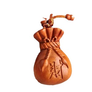 Llavero de Madera de Melocotón con Bolsa de la Suerte, Soporte para Monedas Grabado, Adorno Portátil, Colgante para Coche, Regalo de Negocios - Product Image 5