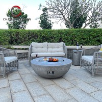 Table à manger de style moderne de bol de foyer rond de qualité supérieure avec la solution de conception graphique de villas de jardin de maison de feu incluse