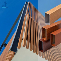 Profilé carré en aluminium grain bois moderne 50x50, ignifuge A1, pour lambris de façade et bardage mural