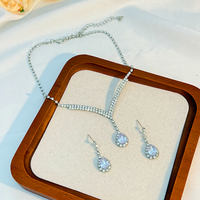 Parures de bijoux de luxe pour femmes, inspirées des créateurs, avec strass en diamant, colliers et boucles d'oreilles en forme de Y, pour mariage et mariée