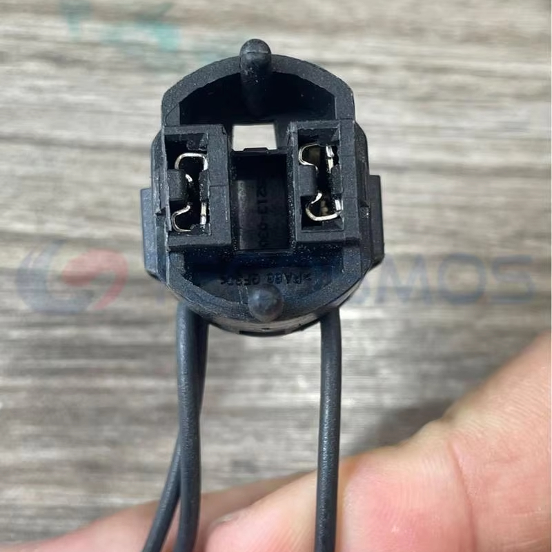 Car Connector for H7 Headlight Plug with Three Wires and Two Pins CT2-0346M-13