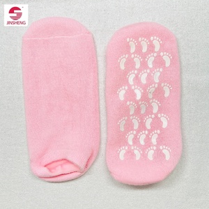 Calcetines de Gel para Spa, para Reparar y Suavizar Pies Secos y Agrietados, Forro de Gel con Aceites Esenciales y Vitaminas - Product Image 1