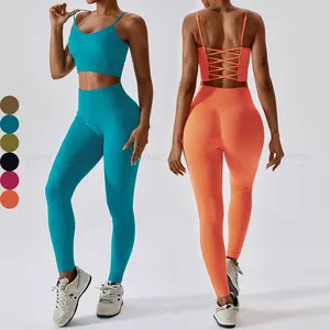 Custom Women Fitness Active Yoga Wear Set 2Pcs Sports Seamless Gym Work Out Scrunch Butt Leggings Yoga Set For Women Seamless