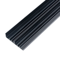 Profils extrudés en PVC écologiques pour portes, fenêtres et applications hospitalières, avec rainures en forme de montagne pour le câblage plastique