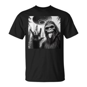 T-shirt Promozionale Sasquatch Bigfoot che fa un selfie con UFO e alieni - Product Image 1