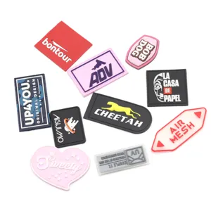 Werkseitig kunden spezifisches PVC-Etikett Kleidungs etikett 2 d3d geprägtes Abzeichen etikett Gummi patch