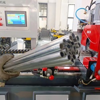Machine à couper les tuyaux pour couper les barres et les tuyaux en acier au carbone
