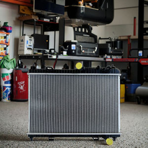 CHIXU Nouveau radiateur en aluminium pour <span class=keywords><strong>Ford</strong></span> <span class=keywords><strong>Fiesta</strong></span> S L4 1.6L 11-15 MT Système de refroidissement <span class=keywords><strong>d</strong></span>'usine Réservoir <span class=keywords><strong>d</strong></span>'<span class=keywords><strong>eau</strong></span> - Product Image 2