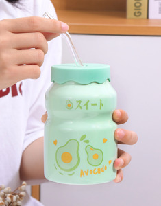 Mugs en céramique personnalisables avec couvercle, portables, mignons, motif fraise, pour enfants, lait, école, café, vente en gros - Product Image 3