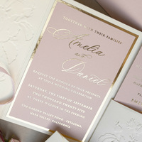 Invitation de mariage de luxe personnalisée rose poudré à trois volets avec gaufrage floral, dorure à chaud et ruban en satin