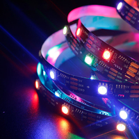 Bande LED adressable RGB XINGLIGHT WS2812B 30 LED/m avec SMD 5050, contrôle par application, indice de protection IP65, DC12V
