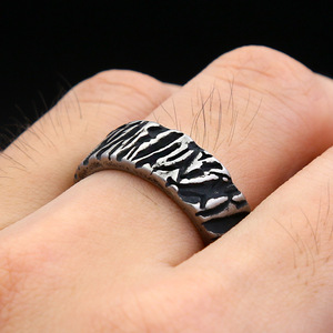 Anillo de acero inoxidable para hombre yunnique, diseño vikingo con patrón de grietas, estilo minimalista, joyería de moda, regalo, tallas 7, 8, 9, 10, 11, 12, 13 - Product Image 4