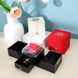 Caja de Regalo de San Valentín con Anillo de Flores de Jabón y Collar, Caja de Regalo con Rosa Eterna y Jabón Macaron de Doble Apertura - Product Image 4