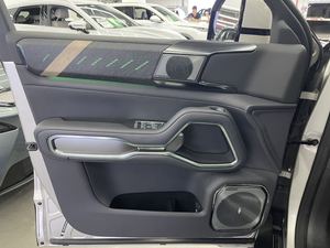 Fangchengbao Bao 8 2025 PHEV, SUV tout-terrain 6 places, 850 km, peinture d'origine, FOB - Product Image 3