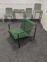 Chaise de jardin et de salle à manger extérieure au design moderne en fer, couleur personnalisable, imperméable, confortable et durable pour villa et parc