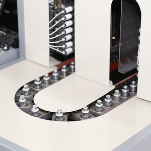 Yüksek Kaliteli 2 Bölmeli 200-3000ml Yarı Otomatik PET Şişirme Kalıplama Makinesi PLC Motorlu Düşük Gürültülü Endüstriyel 650-950 BPH 8kW - Product Image 2