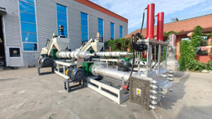 מכונת גריסה תעשייתית יעילה במיוחד מפלסטיק עם מנוע ומשאבה למחזור וניהול פסולת במחיר תחרותי - Product Image 2