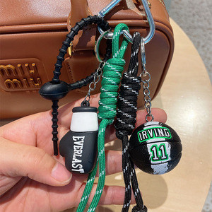 Nuovo portachiavi per basket e guanto da boxe in gomma materiale moda borsa intrecciata <span class=keywords><strong>Charm</strong></span> per zaini - Product Image 6