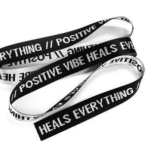 ผู้ผลิตสายรัดแบบมันเงา ขนาด 38 มม. สายรัดโพลีเอสเตอร์แบบกำหนดเอง สายรัดโพลีเอสเตอร์ลายแจ็คการ์ด สายสะพายกระเป๋าแบบทอ - Product Image 3