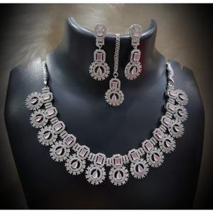 Gargantilla y collar AD tradicional larga, colección de joyería nupcial de diseñador para bodas, oro como material principal - Product Image 4