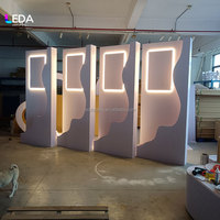 LEDA Produk Terbaru Stand Backdrop LED Akrilik Putih Modern Klasik dengan Papan Selamat Datang untuk Dekorasi Pesta Pernikahan