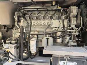 Camión Bomba de Alta Capacidad Diésel Zoomlion HBT100 18 186RSU 2019, 100 Metros Cúbicos/Hora para Grandes Proyectos - Product Image 3