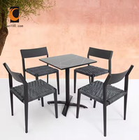 Ensembles de meubles de café noir Tables et chaises Meubles de salle à manger de restaurant commercial Ensemble de 4
