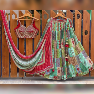 Pur Faux Georgette Crochet Avec Séquence Travail Et Broderie Travail Zari Travail Dentelle Bordure Lehenga Malay Silk Choli Avec Dupatta - Product Image 1