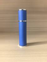 Flacon diffuseur de parfum haut de gamme 10 ml en cuir d'agneau, estampage à chaud, anti-fuite, rechargeable, vaporisateur portable en verre avec pompe et bouchon à vis