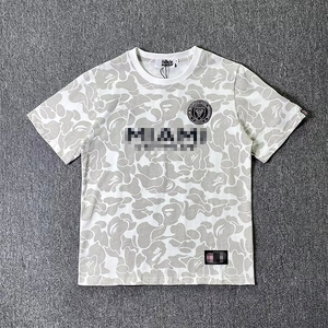 Nuova T-shirt Casual da <span class=keywords><strong>Uomo</strong></span> di Alta Qualità, Stile Streetwear, con Stampa di Lettere e Logo Personalizzato, Fornitore di <span class=keywords><strong>Abbigliamento</strong></span> <span class=keywords><strong>Sportivo</strong></span> all'Ingrosso - Product Image 2