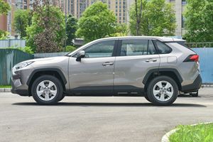Tayota <span class=keywords><strong>RAV4</strong></span> 2025 Coche Usado Híbrido Doble Cabina Precios Asequibles en SUV de Calidad Disponible para Venta Inmediata - Product Image 3