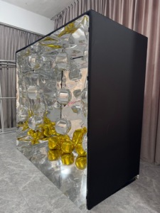 Custom PVC Magazine Photo Booth Box con RGB <span class=keywords><strong>360</strong></span> <span class=keywords><strong>gradi</strong></span> di illuminazione a LED per scenari di Business ed eventi di vita - Product Image 2