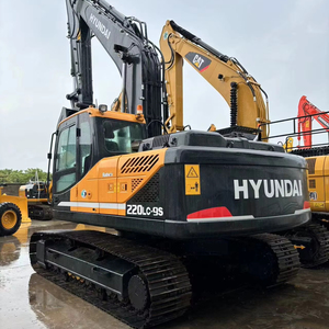 Excavatrice d'occasion HYUNDAI 220LC-9S Prix avantageux excellentes performances Excavatrice d'occasion HYUNDAI à vendre - Product Image 1